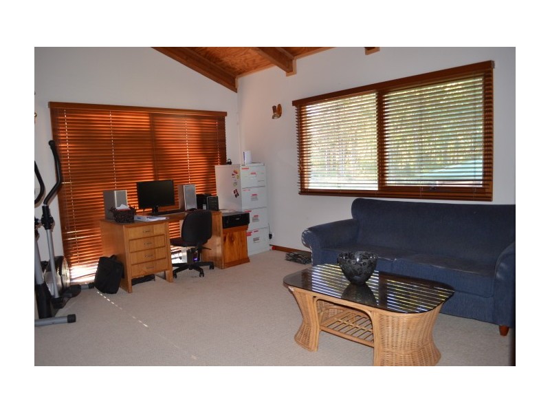 14 Ebsworth Road, Clarence Town NSW 2321