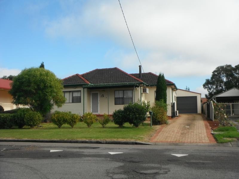 17 Cambridge Street, Raymond Terrace NSW 2324