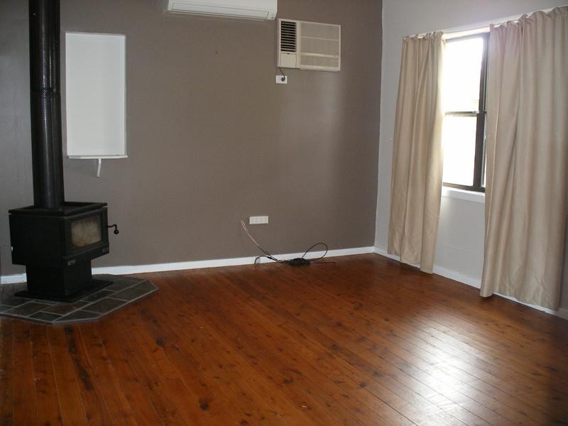 17 Cambridge Ave, Raymond Terrace NSW 2324