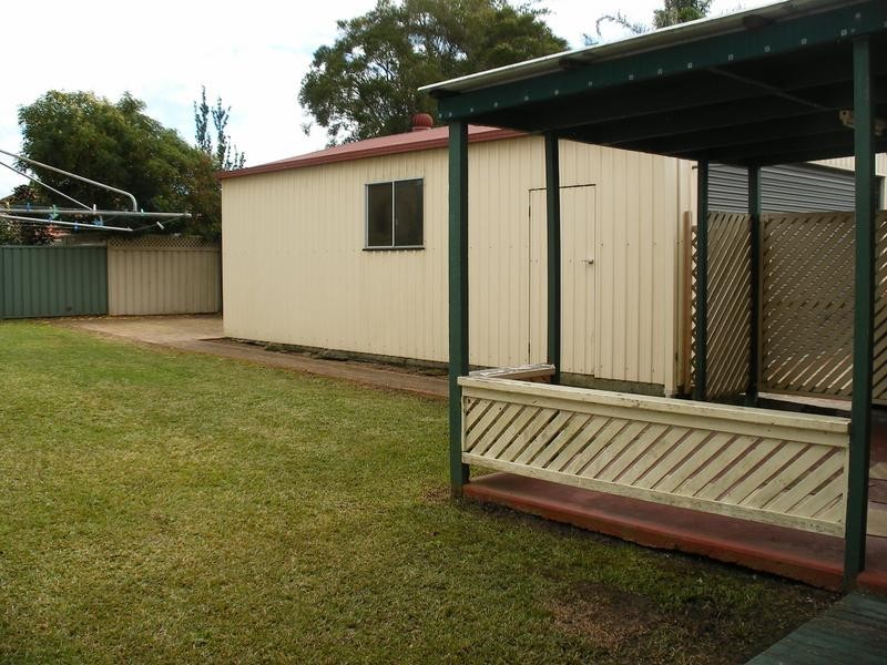 17 Cambridge Ave, Raymond Terrace NSW 2324