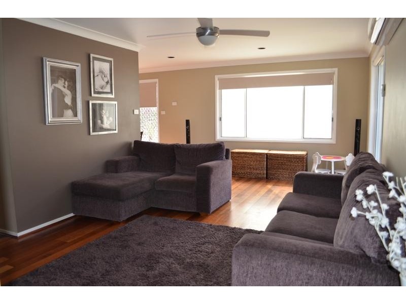 27 Robert Campbell Drive, Raymond Terrace NSW 2324