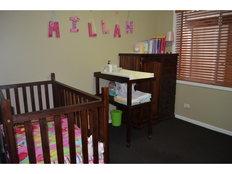 27 Robert Campbell Drive, Raymond Terrace NSW 2324