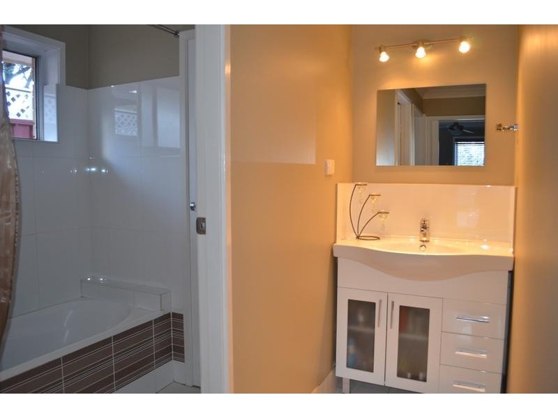 27 Robert Campbell Drive, Raymond Terrace NSW 2324