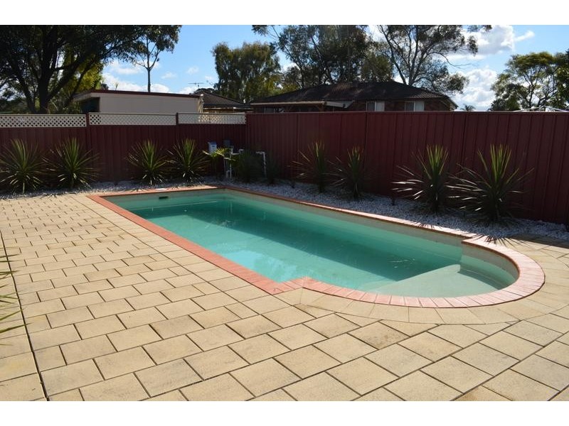 27 Robert Campbell Drive, Raymond Terrace NSW 2324