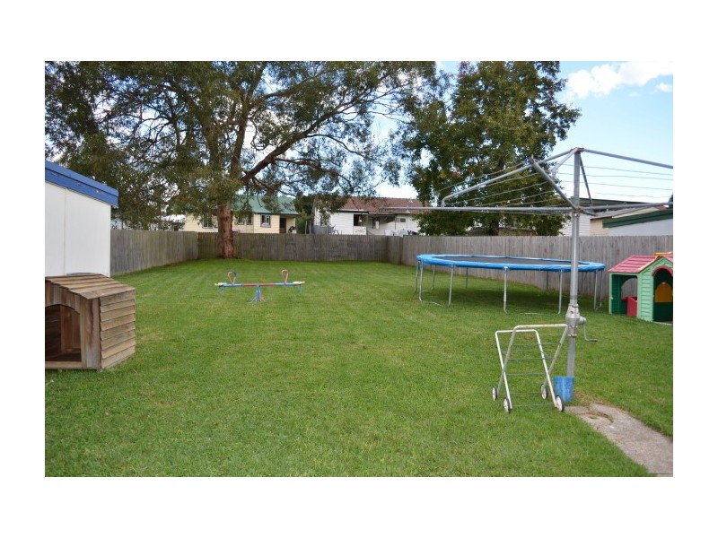 12 Dean Avenue, Raymond Terrace NSW 2324