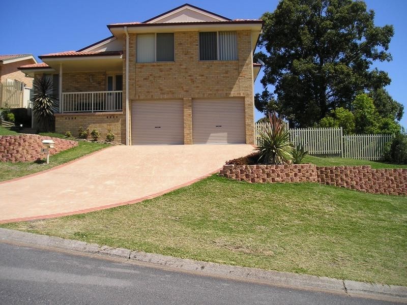 4 Cooper Place, Raymond Terrace NSW 2324