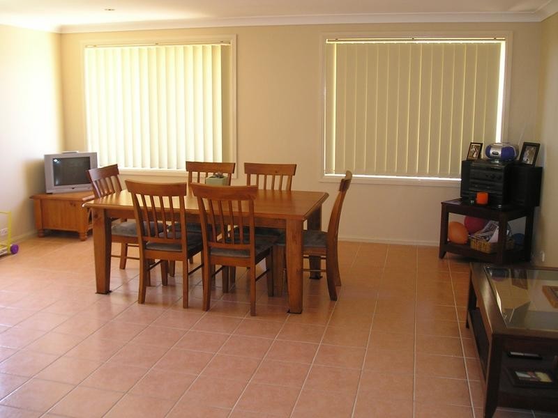 4 Cooper Place, Raymond Terrace NSW 2324