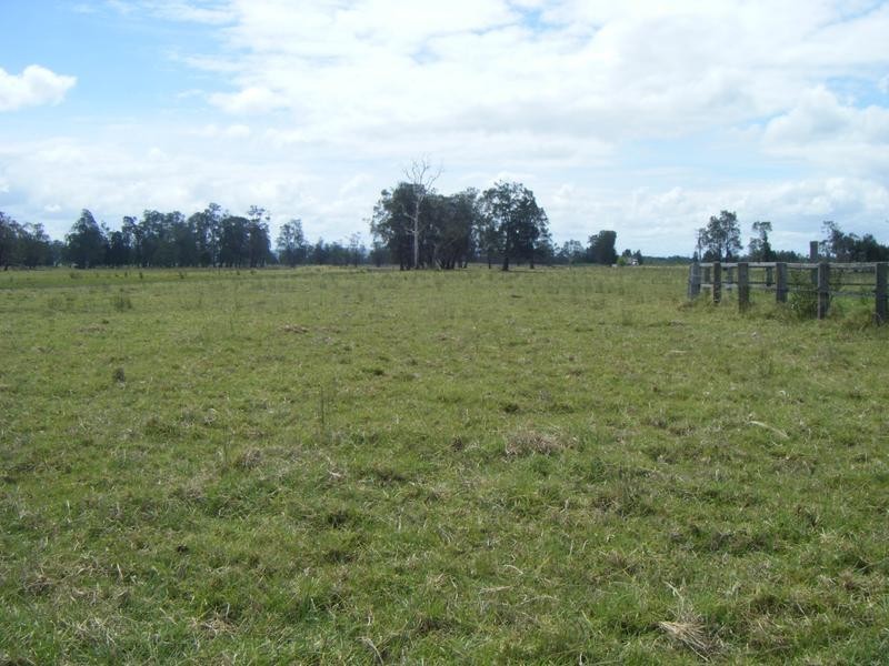 235 Newline Road, Raymond Terrace NSW 2324