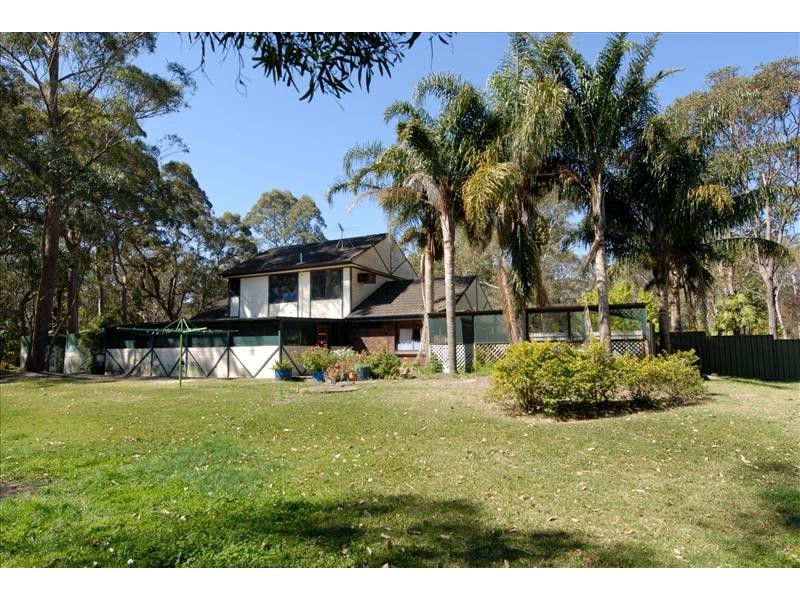 3 Michael Drive, Salt Ash NSW 2318