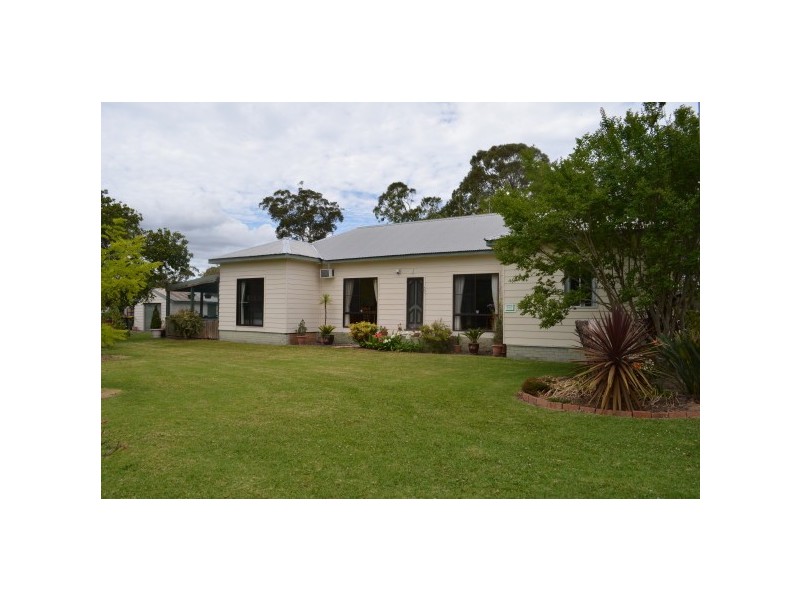 4 Old Farm Road, Medowie NSW 2318