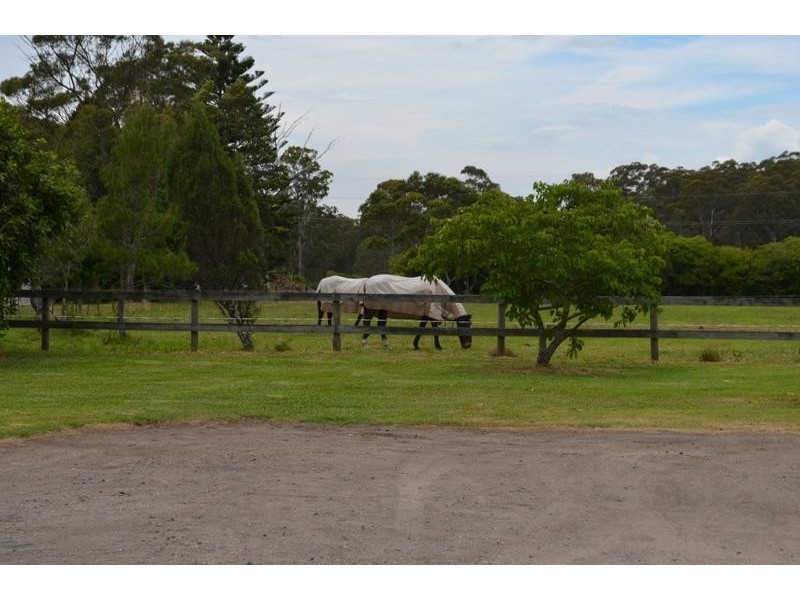 4 Old Farm Road, Medowie NSW 2318