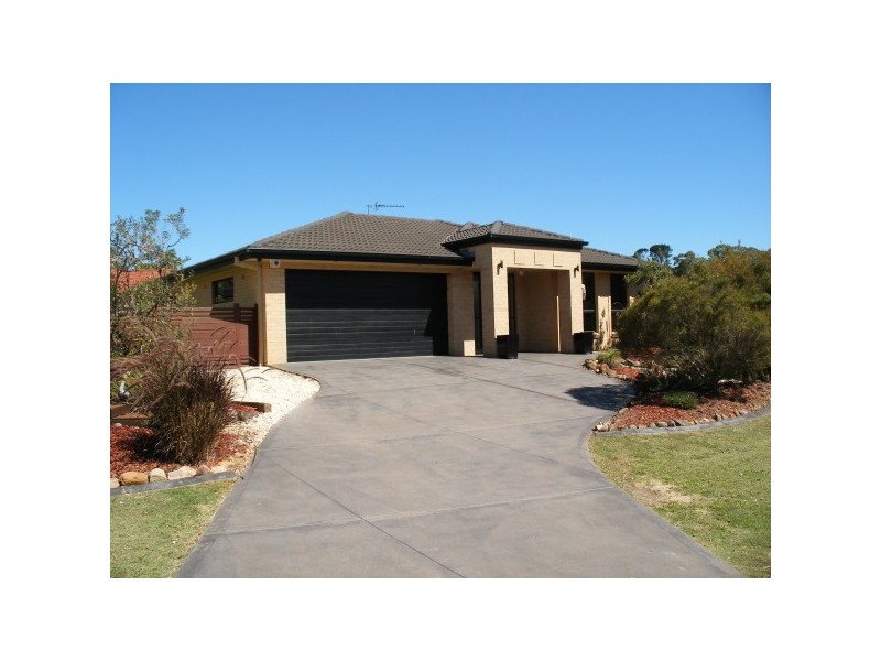 6 Feeney Way, Raymond Terrace NSW 2324