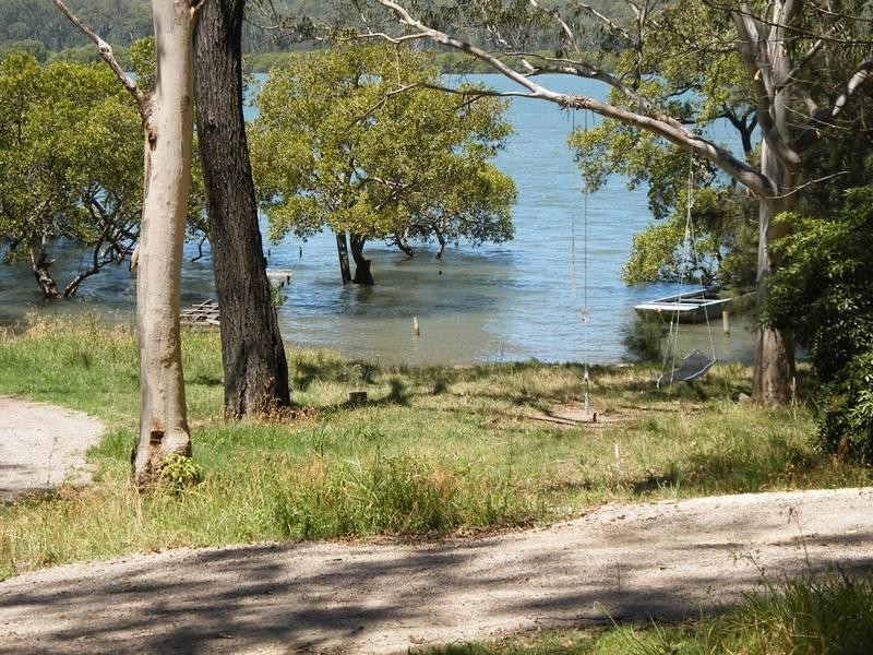 98 Riverside Drive, Karuah NSW 2324