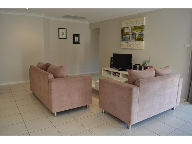 41 Martens Avenue, Raymond Terrace NSW 2324