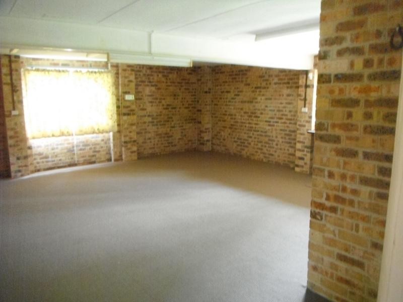 2 Swan Street, Raymond Terrace NSW 2324