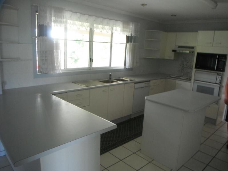 2 Swan Street, Raymond Terrace NSW 2324