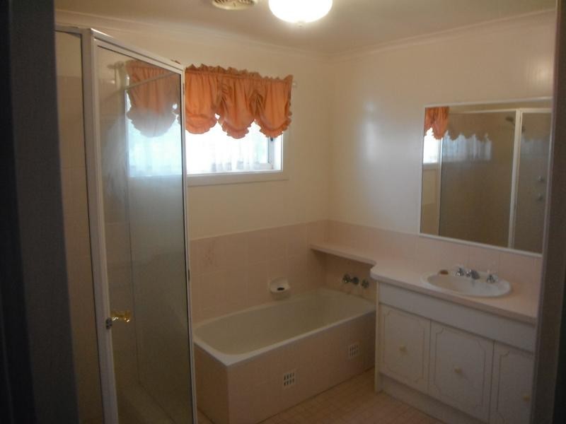 2 Swan Street, Raymond Terrace NSW 2324