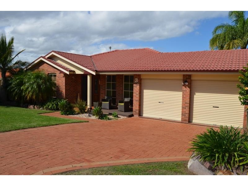 3 Woodlands Place, Raymond Terrace NSW 2324