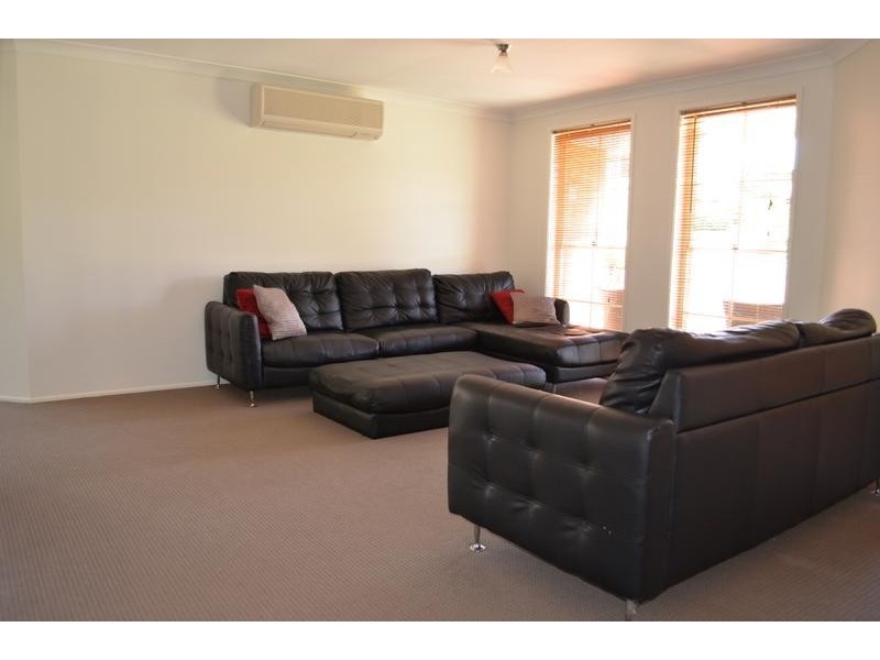 3 Woodlands Place, Raymond Terrace NSW 2324