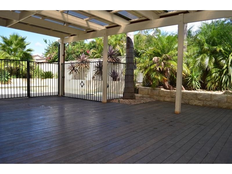 3 Woodlands Place, Raymond Terrace NSW 2324
