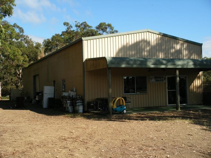 1 Barrie Close, Williamtown NSW 2318