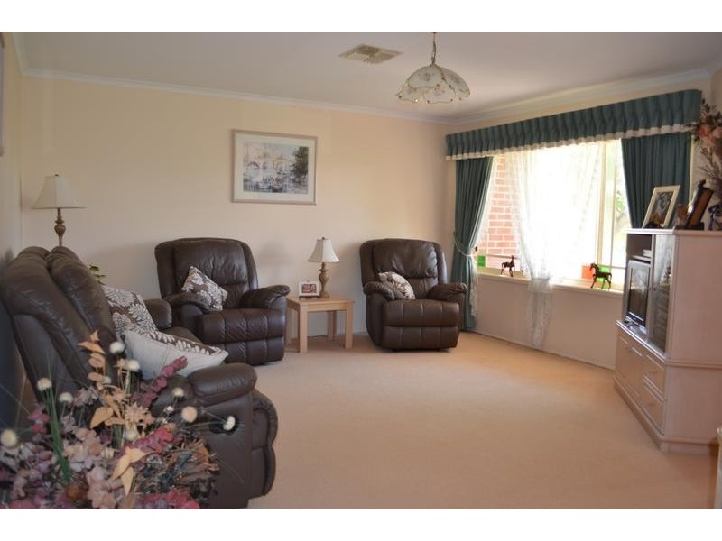 1 Kirkton Close, Raymond Terrace NSW 2324