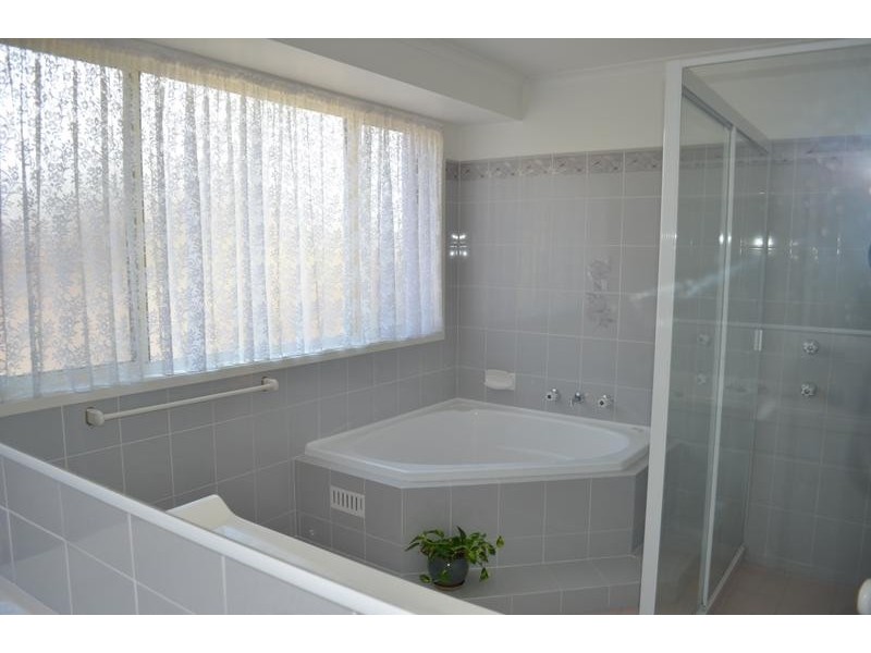 1 Kirkton Close, Raymond Terrace NSW 2324