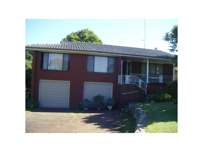 8 Rees James Road, Raymond Terrace NSW 2324