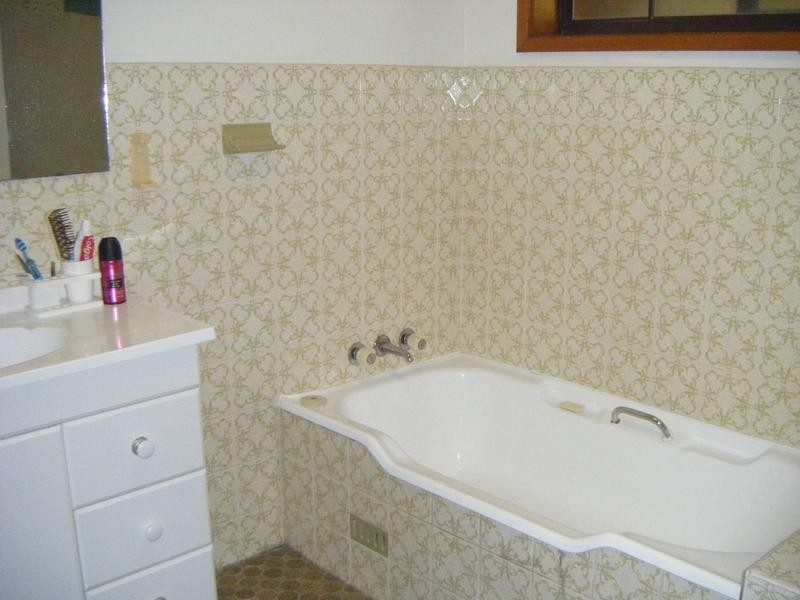 8 Rees James Road, Raymond Terrace NSW 2324