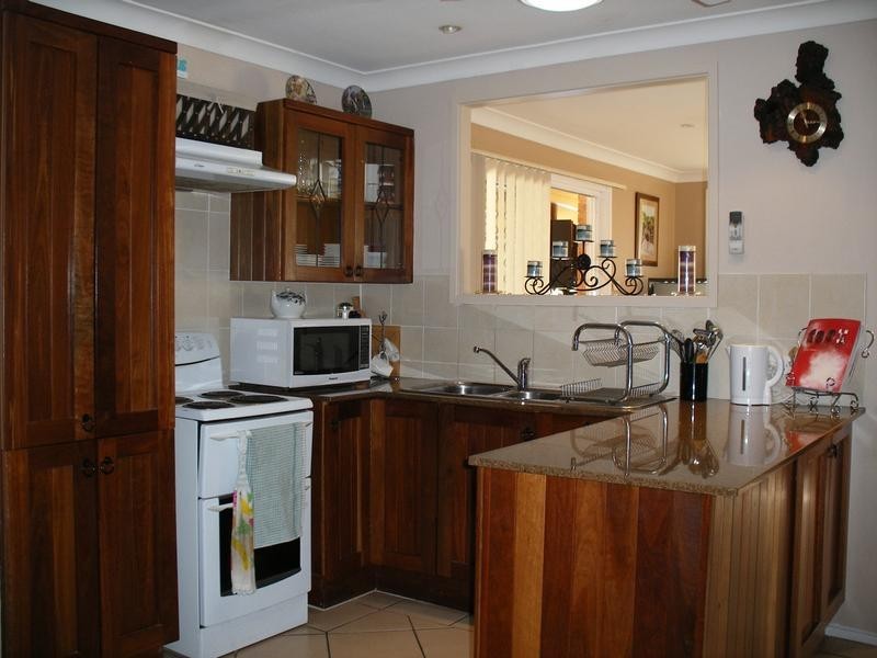 16 Oxley close, Raymond Terrace NSW 2324