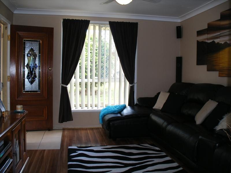 16 Oxley close, Raymond Terrace NSW 2324
