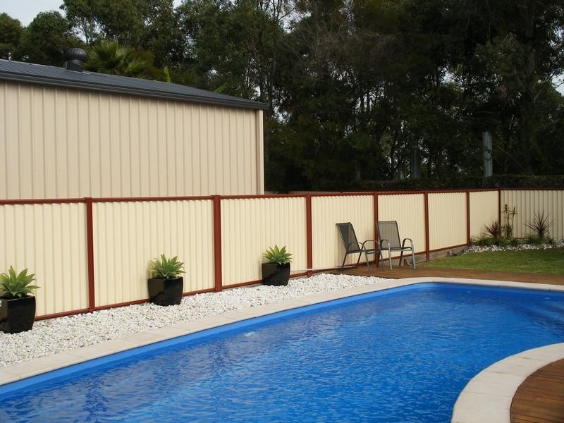 16 Oxley close, Raymond Terrace NSW 2324