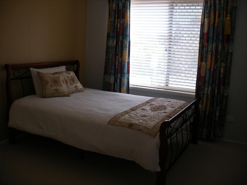 8 Orchard Place, Raymond Terrace NSW 2324