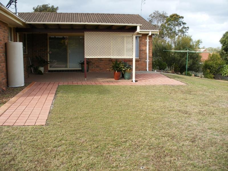8 Orchard Place, Raymond Terrace NSW 2324