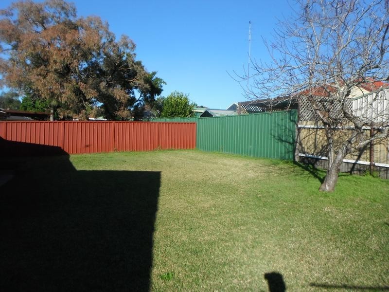 6 Clarke Close, Raymond Terrace NSW 2324