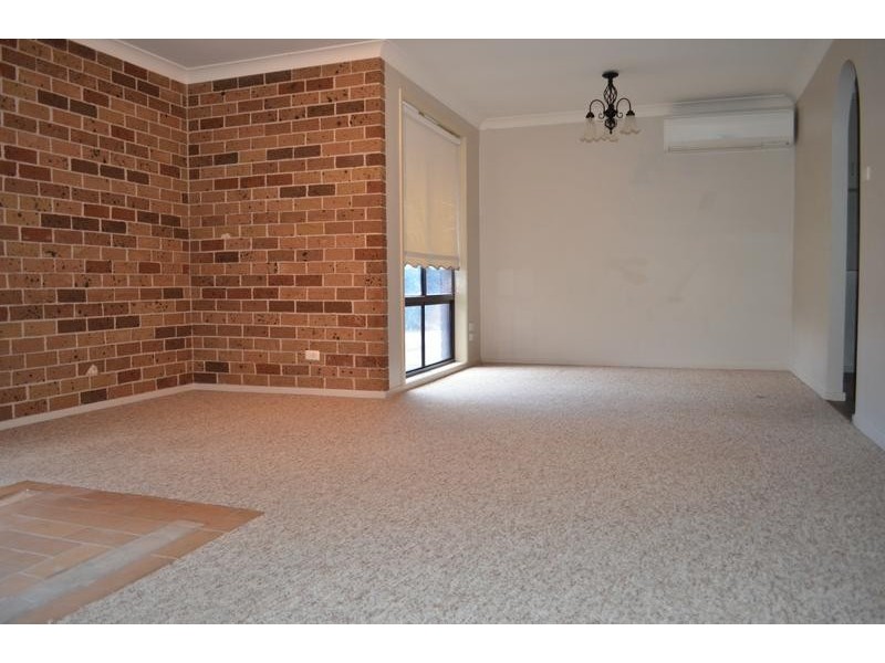 19 Dunn Place, Raymond Terrace NSW 2324