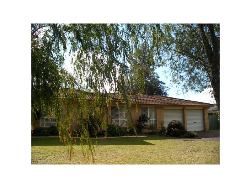 24 Cederwood Crescent, Raymond Terrace NSW 2324