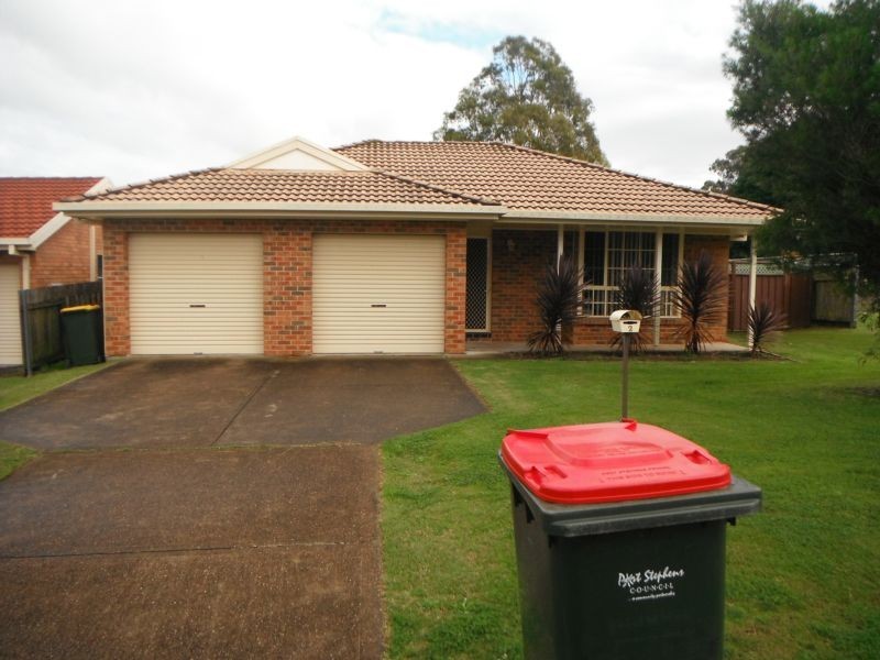 2 Kendall Place, Raymond Terrace NSW 2324