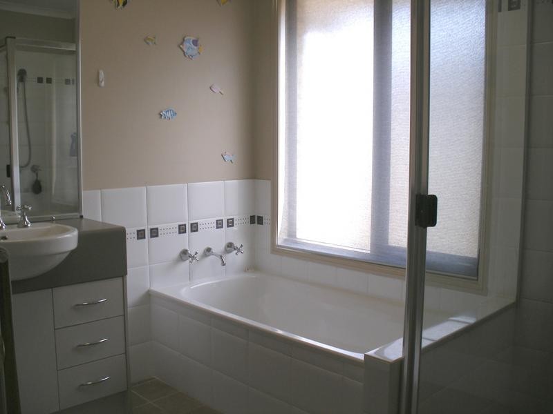 11 Adastra Close, Raymond Terrace NSW 2324