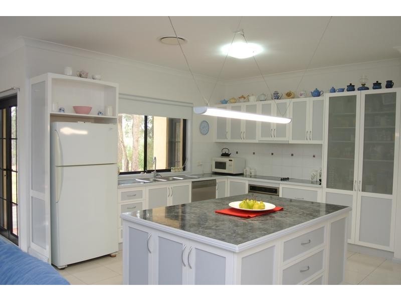8 North Esk Drive, Seaham NSW 2324
