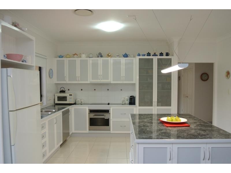 8 North Esk Drive, Seaham NSW 2324