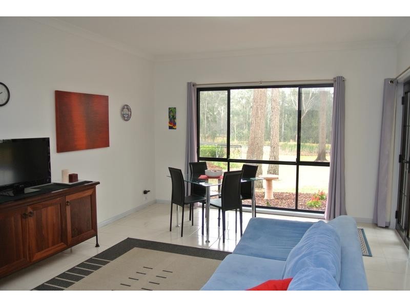 8 North Esk Drive, Seaham NSW 2324