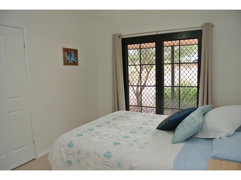 8 North Esk Drive, Seaham NSW 2324