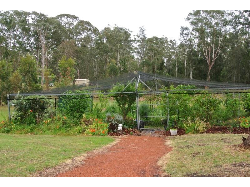 8 North Esk Drive, Seaham NSW 2324