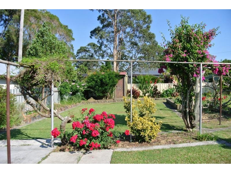 3 Gwen Parade, Raymond Terrace NSW 2324