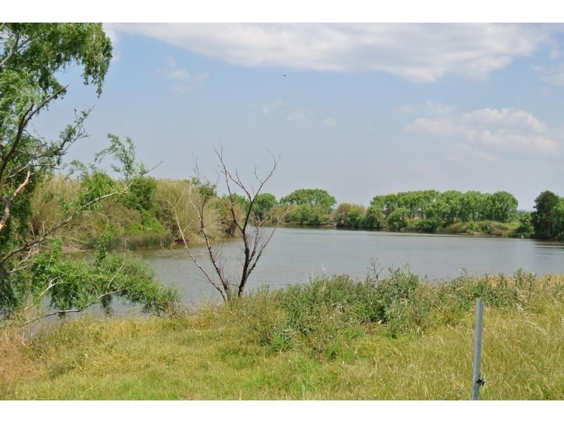 1 Swan Reach Road, Hinton NSW 2321