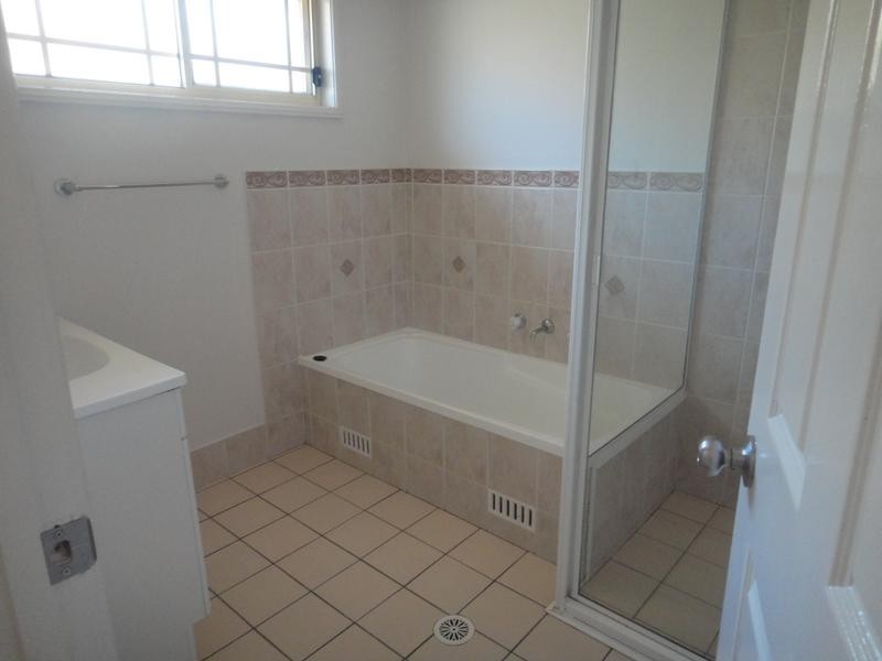 4 Replica Close, Raymond Terrace NSW 2324
