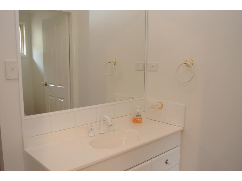 73 Beaton Ave, Raymond Terrace NSW 2324