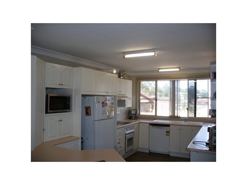 15 Elliott Close, Raymond Terrace NSW 2324