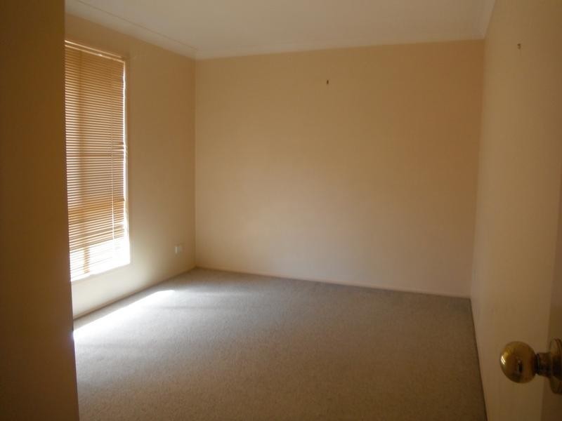 2/7 Joshua Close, Rutherford NSW 2320